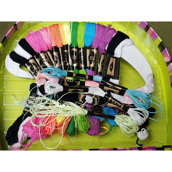 Alex Toys Craft Neon Glow Friends 4ever Bracelet Making Kit & Variety Bead Kit - Picture 2 of 7